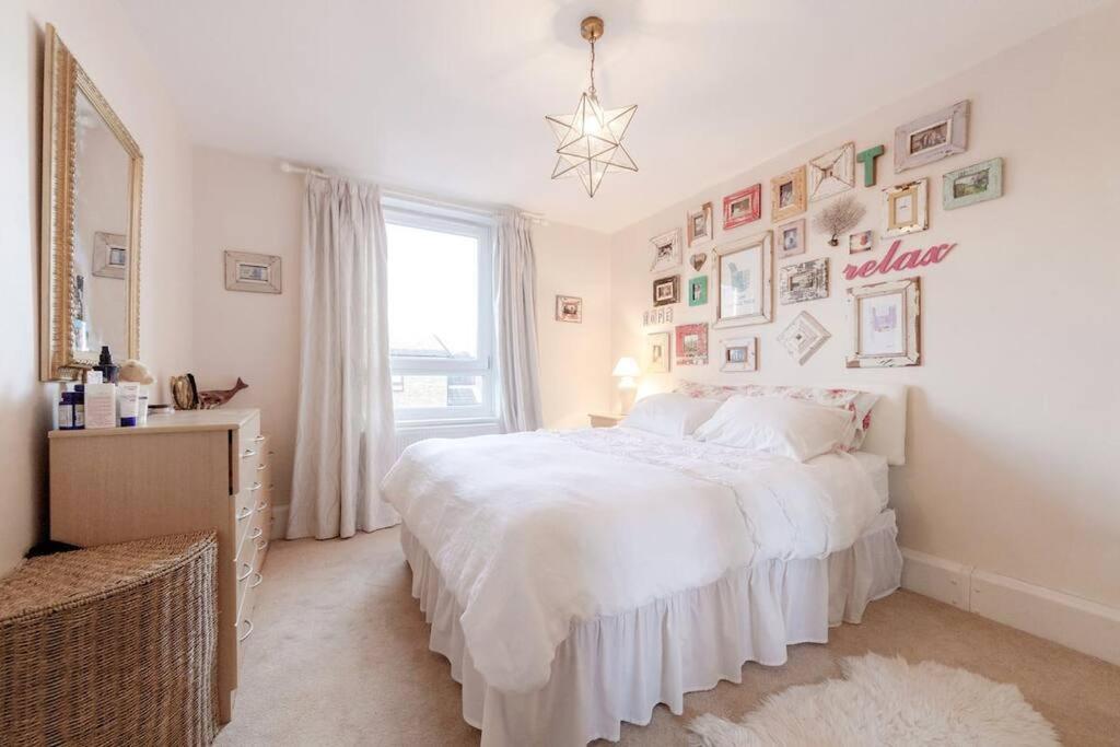 Spacious Two Double Bedroom Flat 런던 외부 사진